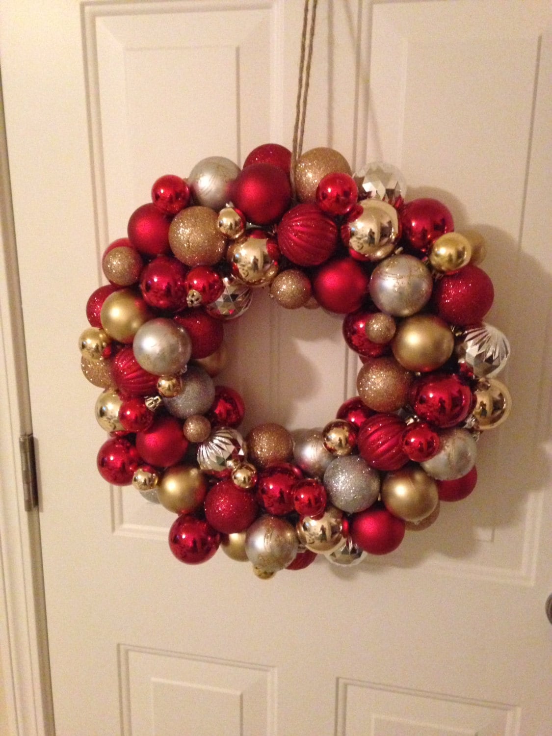 Christmas Ball Ornament Wreath