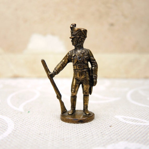 little metal figurines