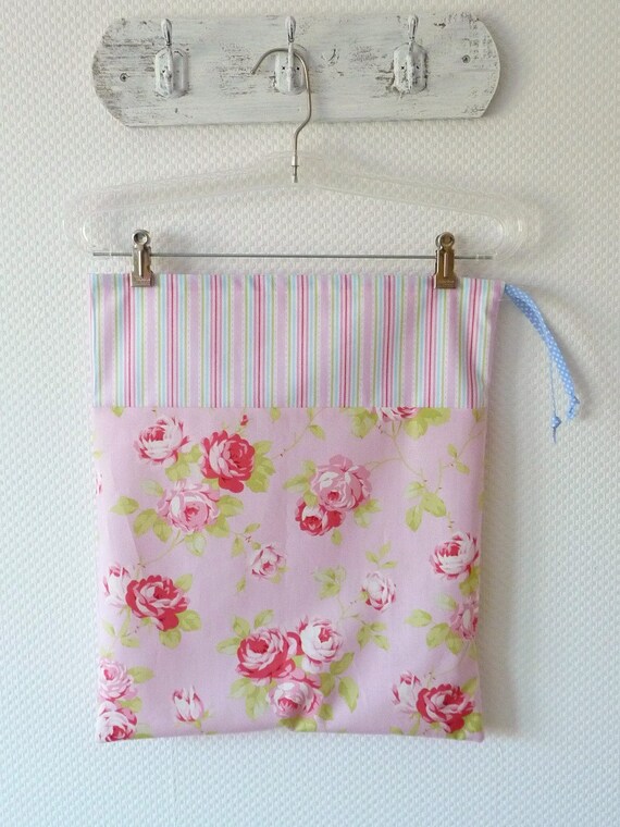 28 best shabby fabrics drawstring bag drawstring carry all bag shabby chic roses by 28 best shabby fabrics drawstring bag drawstring carry all bag shabby chic roses by