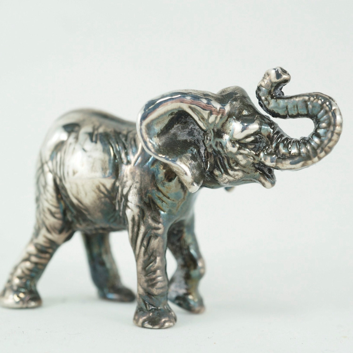 silver elephant figurines
