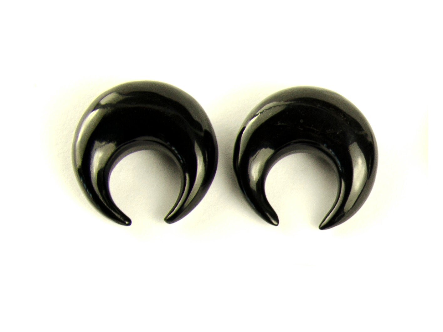 Pincher Gauge Earrings Black Horn Earrings Gauges by organicethnic