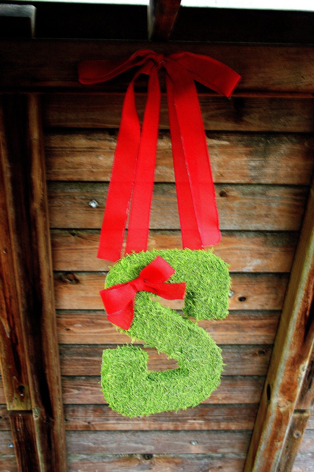 Christmas Moss Covered Letter 12 inch / Initial Moss Covered Monogram / Holiday Initial Wreath