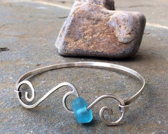 Sea glass jewelry, Ocean Wave bangle with sea glass accent
