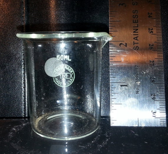 Vintage Pyrex Laboratory beaker 50ml by PigsPokeCollectibles