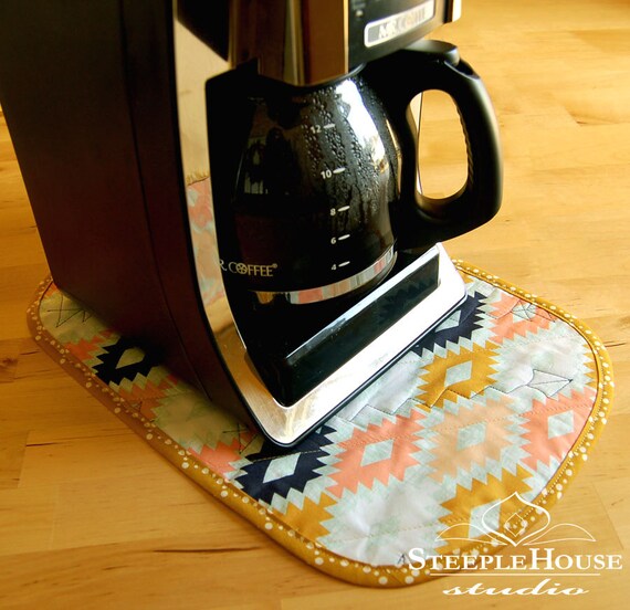 Quilted Coffee Maker Mat with April Rhodes and Sarah Watts