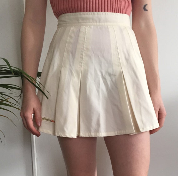 Vintage Ellesse tennis skirt in cream