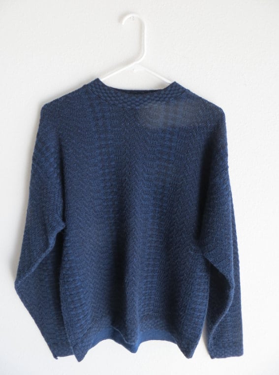 VINTAGE BLACK&BLUE Sweater by lazygirlclothing on Etsy