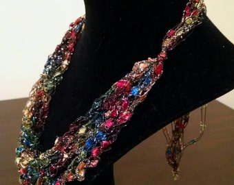 Multicolored Trellis Necklace / Crochet Necklace Item No. M15