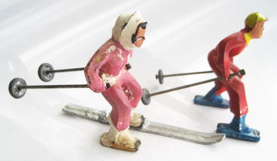 mini ski figures