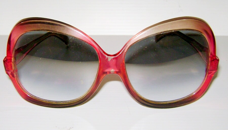 Beautiful 70s original plastic sunglasses red purple by Mokusaiya