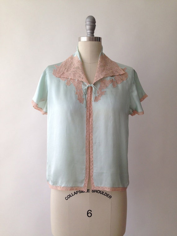 30s celadon silk bed jacket with angel sleeves / M