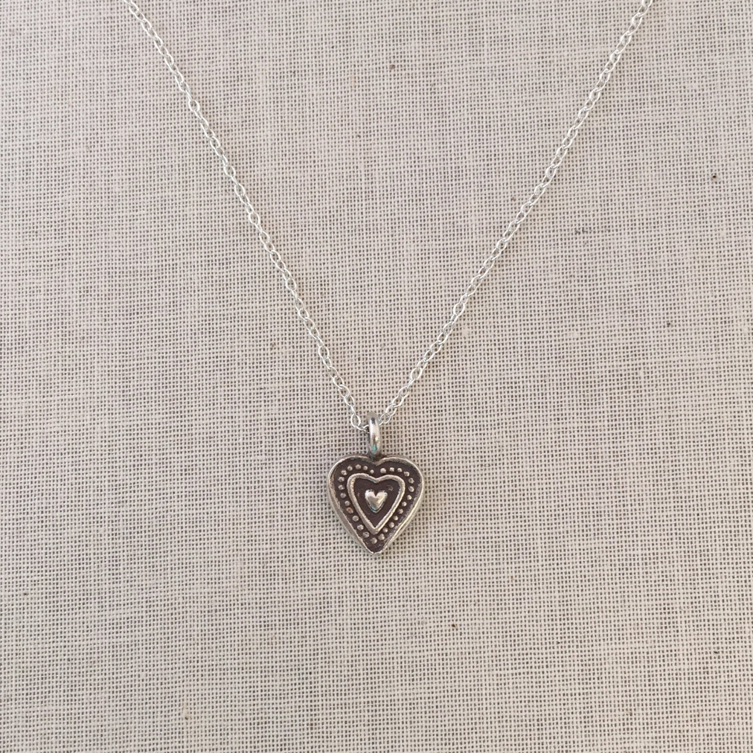 Small Heart Pendant Necklace in Silver with Delicate Chain