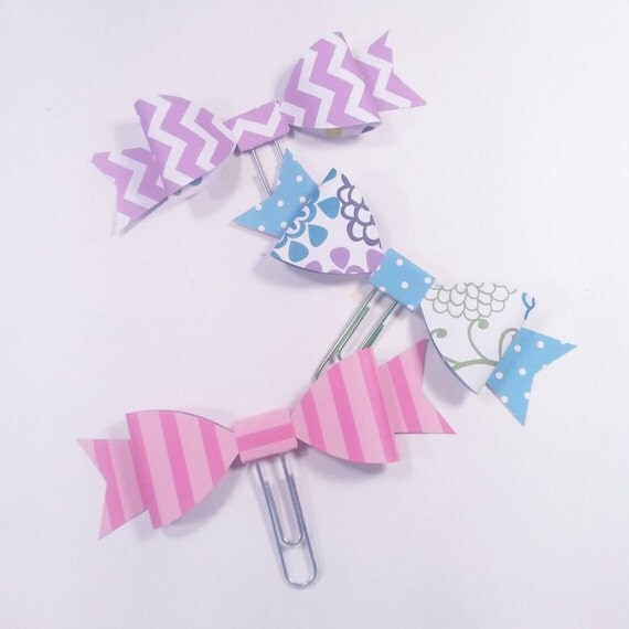 Items similar to Large Decorative Bow Paperclip on Etsy