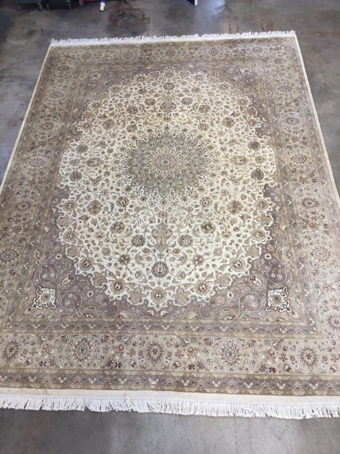 Wool & Silk Pakistan Rug by DayAndNiteRugs on Etsy