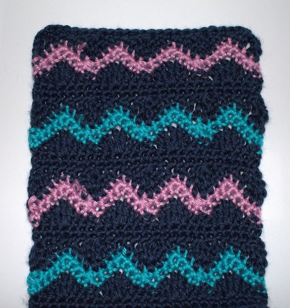 Zig Zag Stripe Scarf Crochet Pattern from toohotheaded on ...