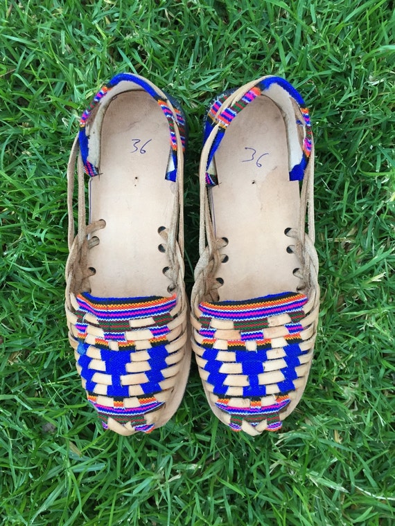 Items similar to Guatemalan Handmade Shoes Size 36/6 - FREE SHIPPING ...
