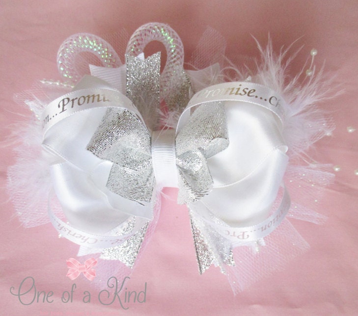 Flower Girl Hair Bow Bridal / Wedding by HairBowsAndDresses