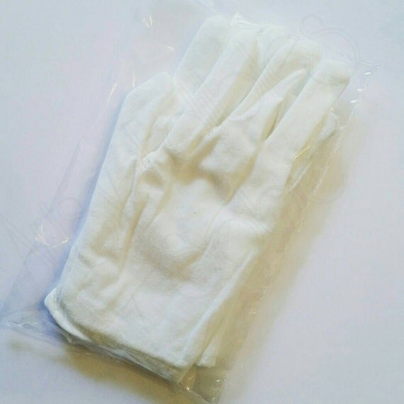 Lint Free White Cotton Candy and Chocolate Handling Gloves