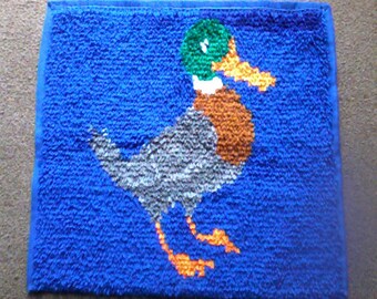 duck latch hook rug complete