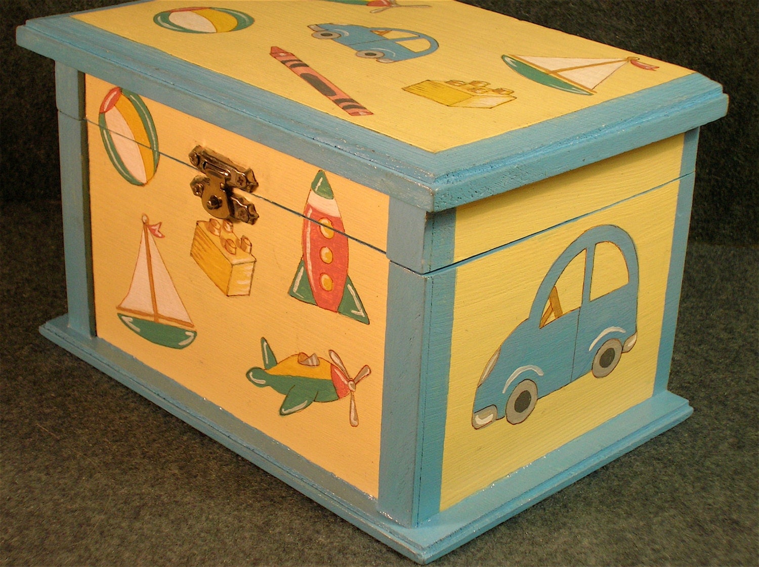 second hand wooden toy box