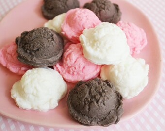 Neapolitan Ice Cream Scoop Soap Mini Set - Soap Favors, Strawberry Soap, Chocolate Soap, Mini Soap, Party Favors, Kids Soap, Food Soap