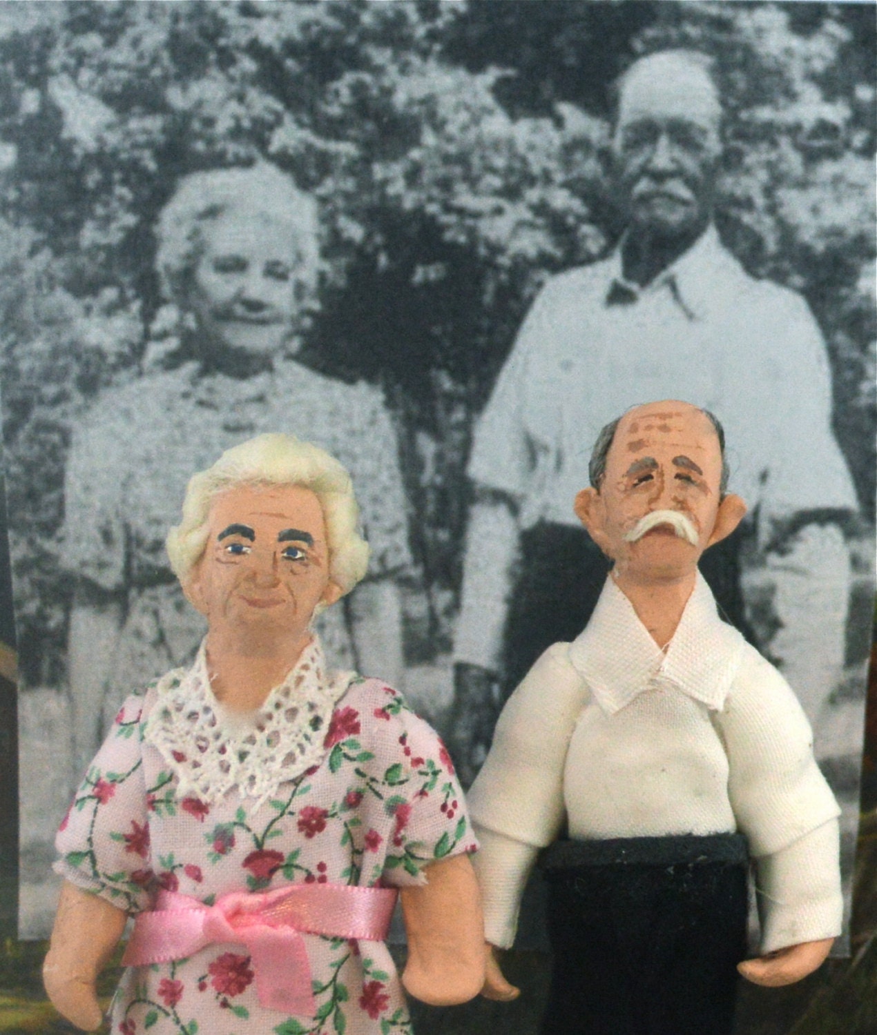 Laura and Almanzo Wilder Rocky Ridge Farm Days Doll Miniature