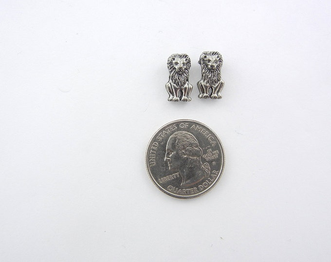 Pair of Silver-tone Pewter Sitting Lion Beads