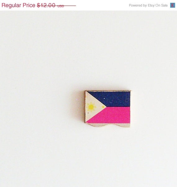 PHILIPPINES Flag Brooch Lapel Pin / Upcycled 40s by ME2Designs