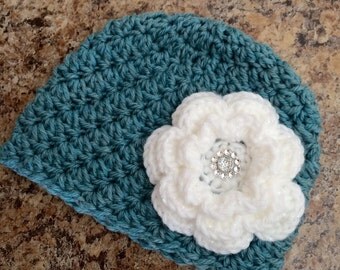 Newborn beanie.. Flower hair clip.. Ready to ship