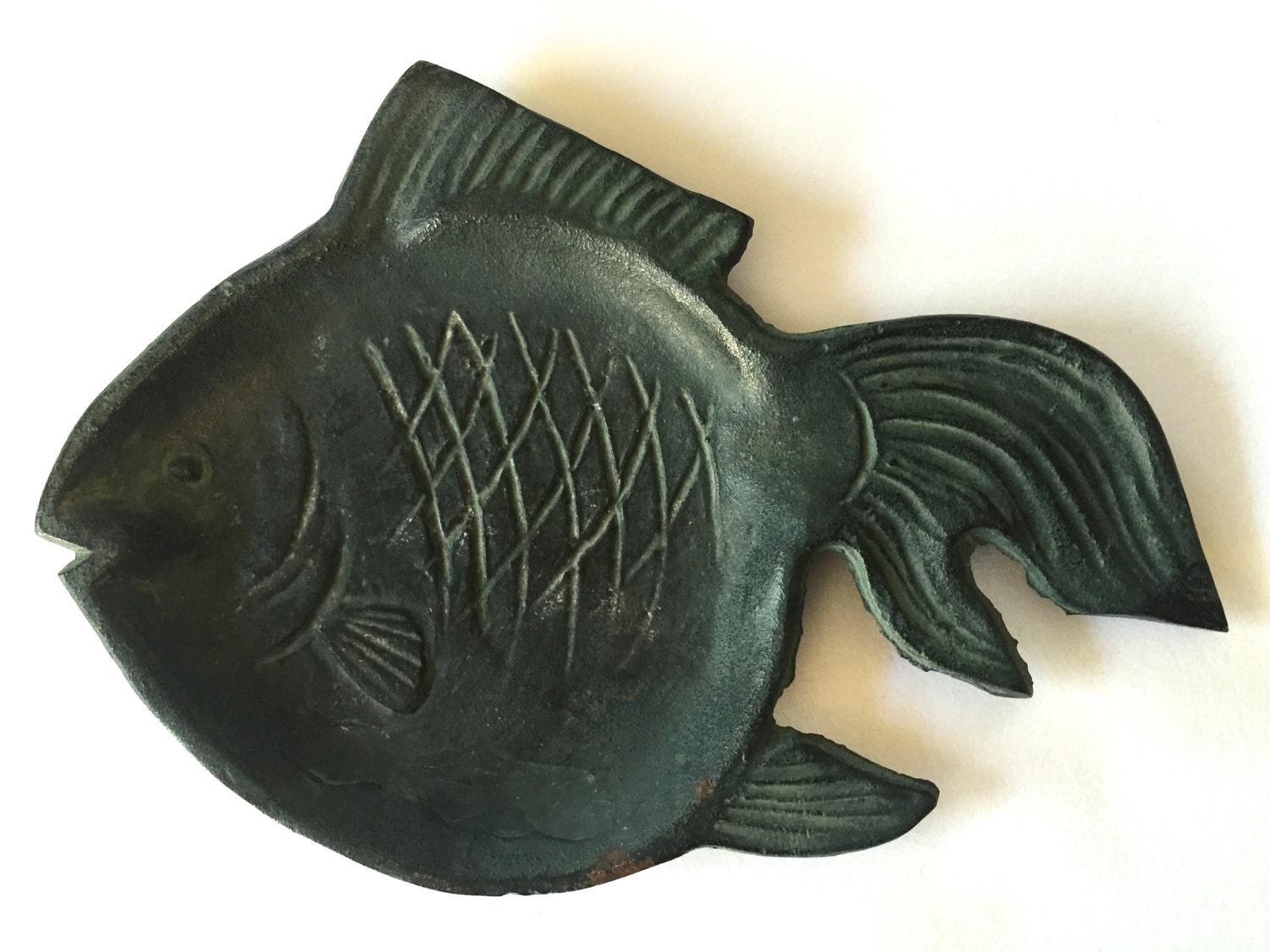 Large Mid Century Modern Cast Iron Fish Ashtray Dish trinket