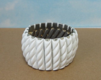 Vintage White Thermoset LERU Metal Stretch Bracelet. Cuff