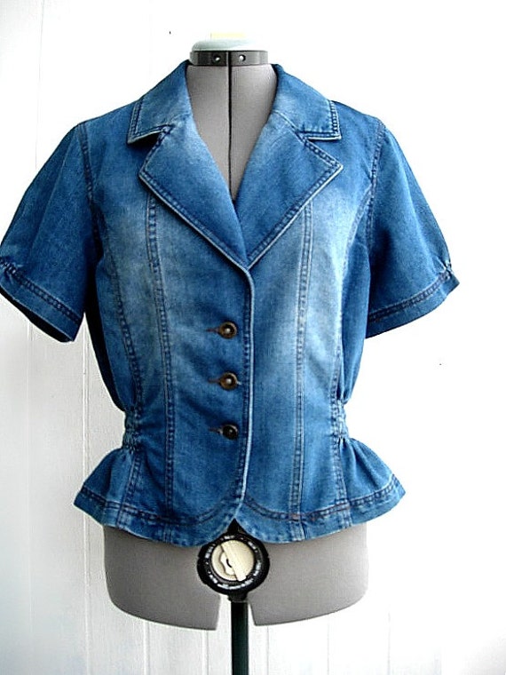 SALE Vintage jeans denim womens jacket. Size Large.