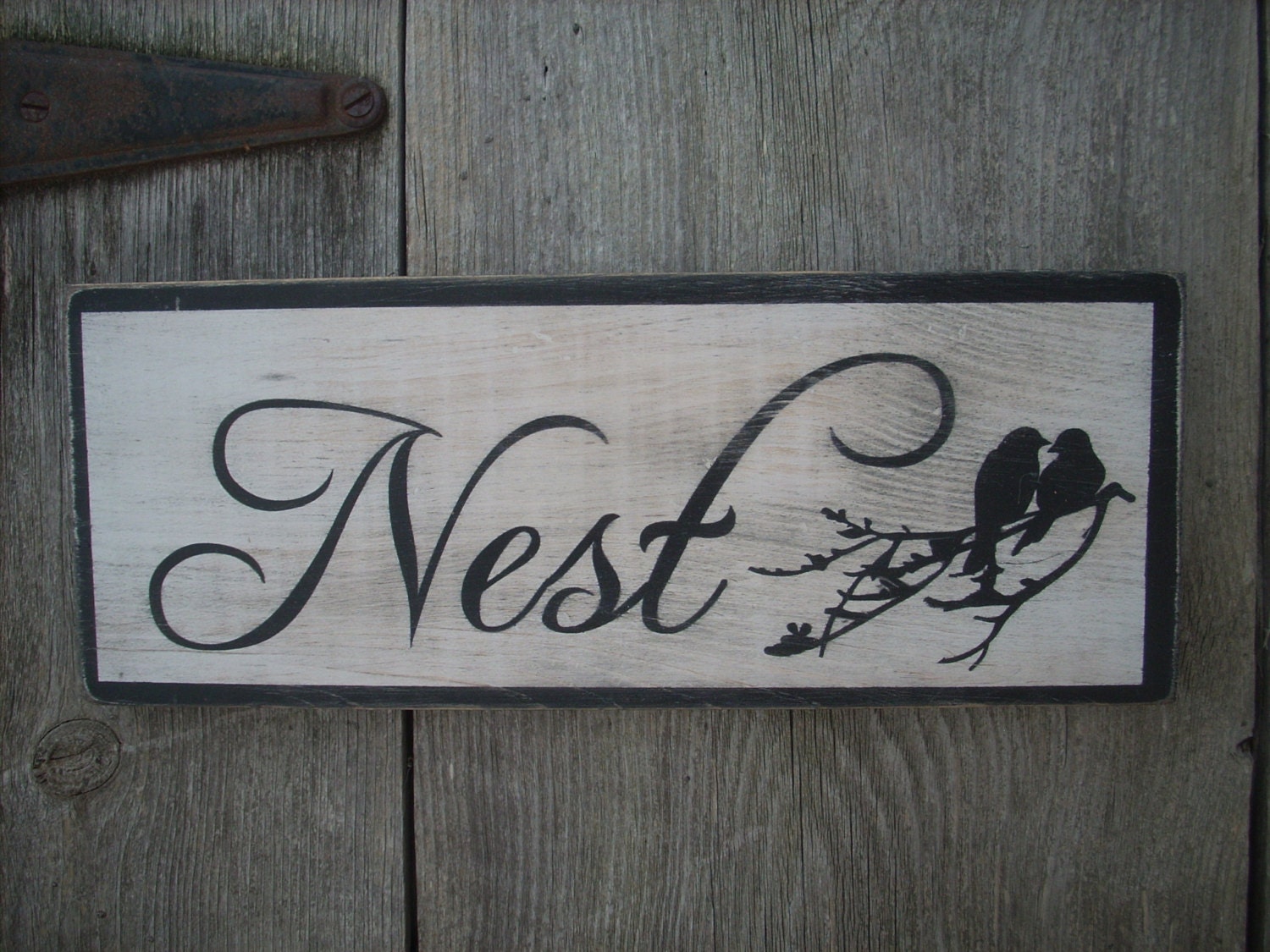 Nest Sign Birds in a nest painted Shabby Wooden Sign