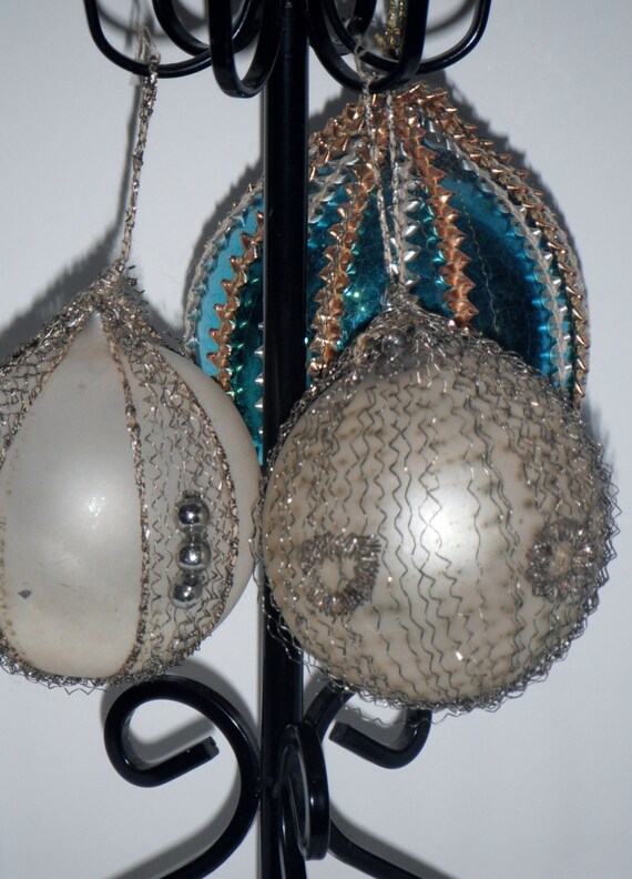 vintage wire wrapped christmas ornaments by vintageexchange vintage wire wrapped christmas ornaments by vintageexchange
