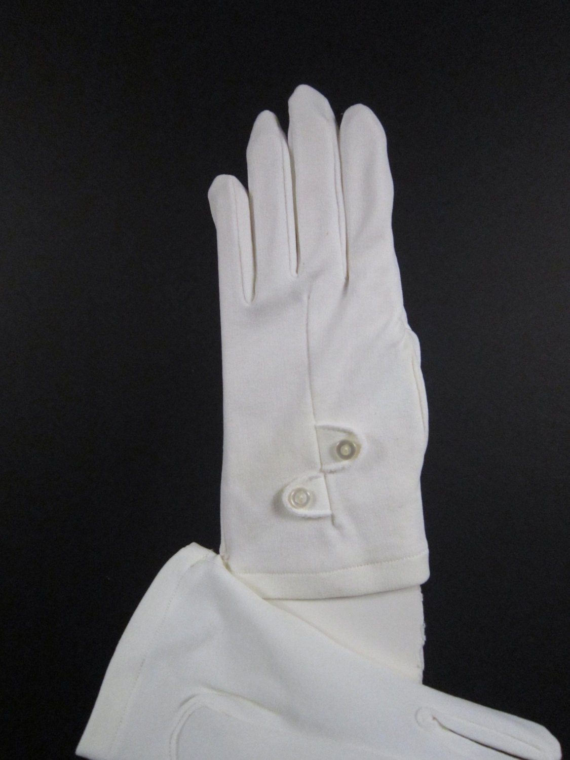 Childrens Vintage White Dress Gloves Size 4 to 5 61/4 inches long