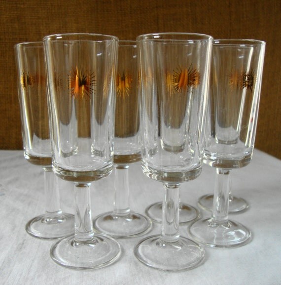 6 VINTAGE Cordial Stemmed Glasses With Gold Star Atomic