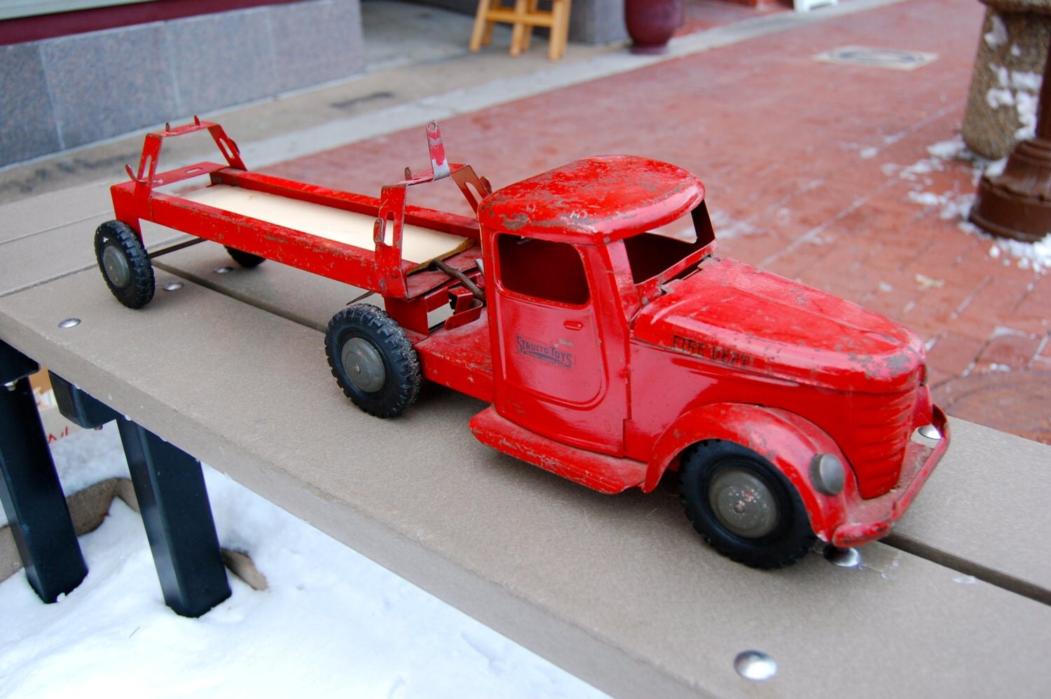 structo toy truck