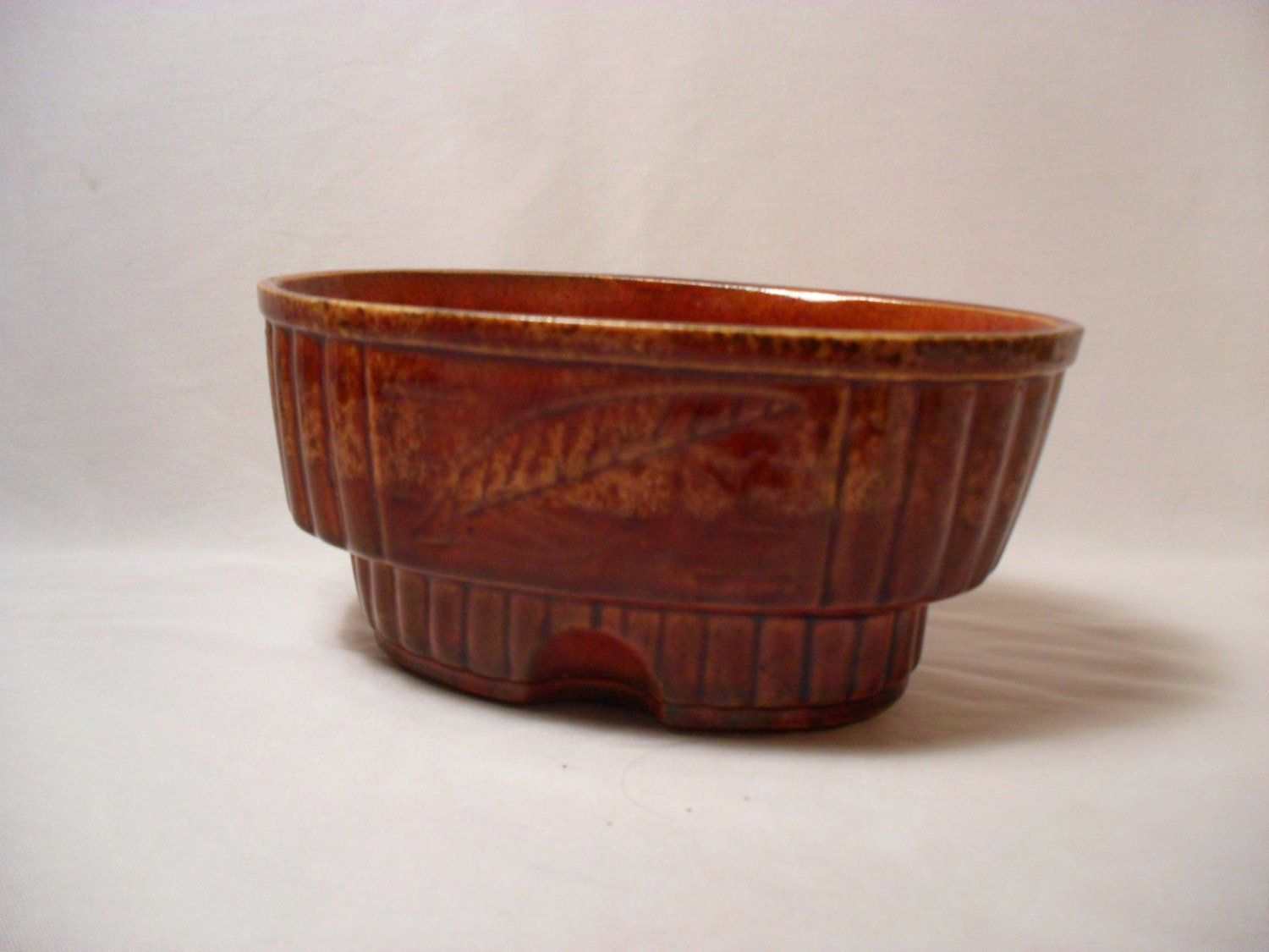 Cookson Pottery CP USA Brown Leaf Planter 8 26