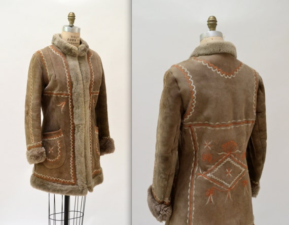 SALE Vintage Embroidered Shearling Afghan Coat Medium// 70s