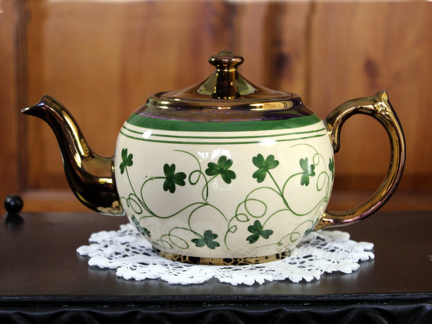 Beautiful Older WADE Teapot Crazed Tea Pot by TheVintageTeacup