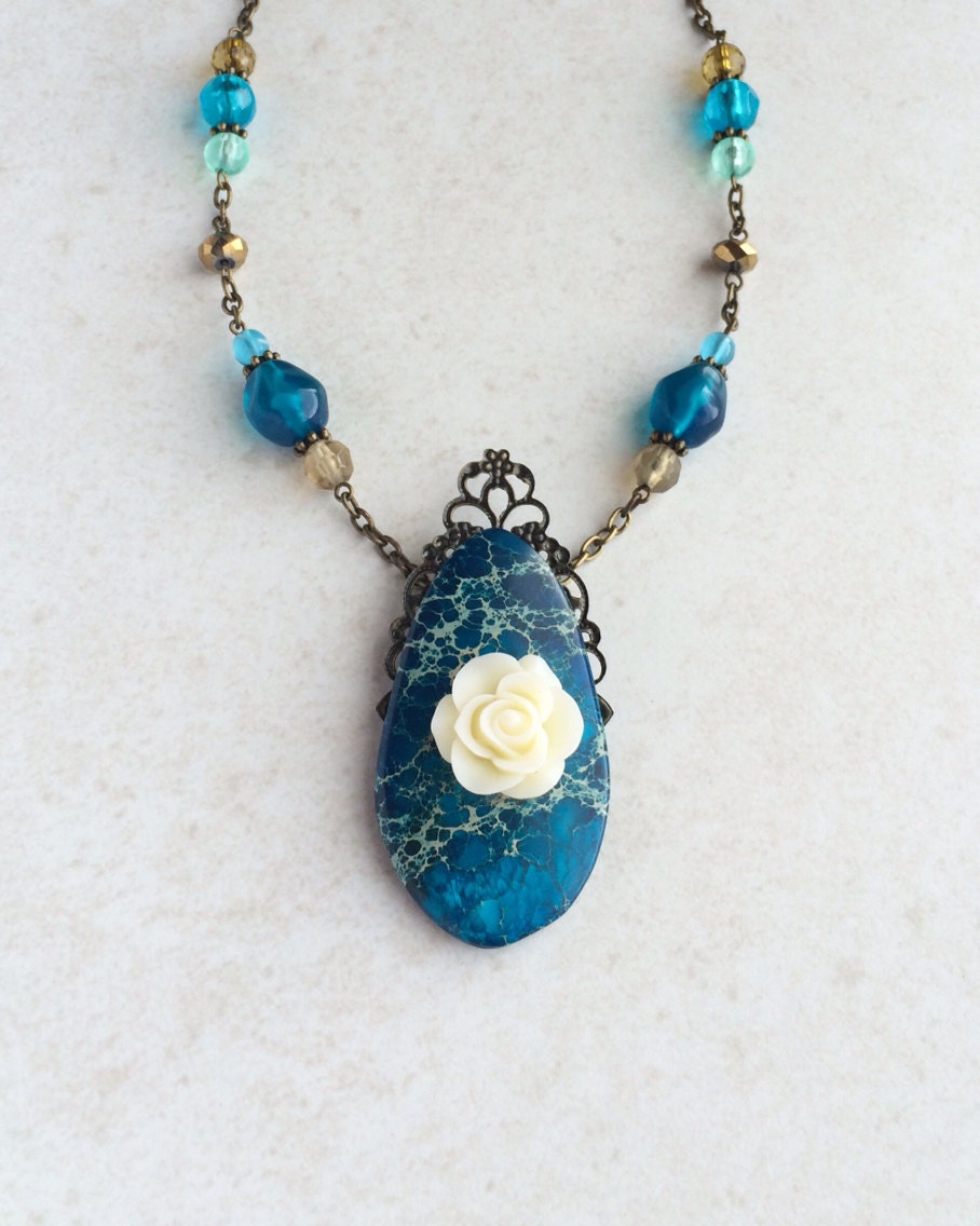 Blue Jasper Stone Necklace Jasper Flower Pendant Necklace