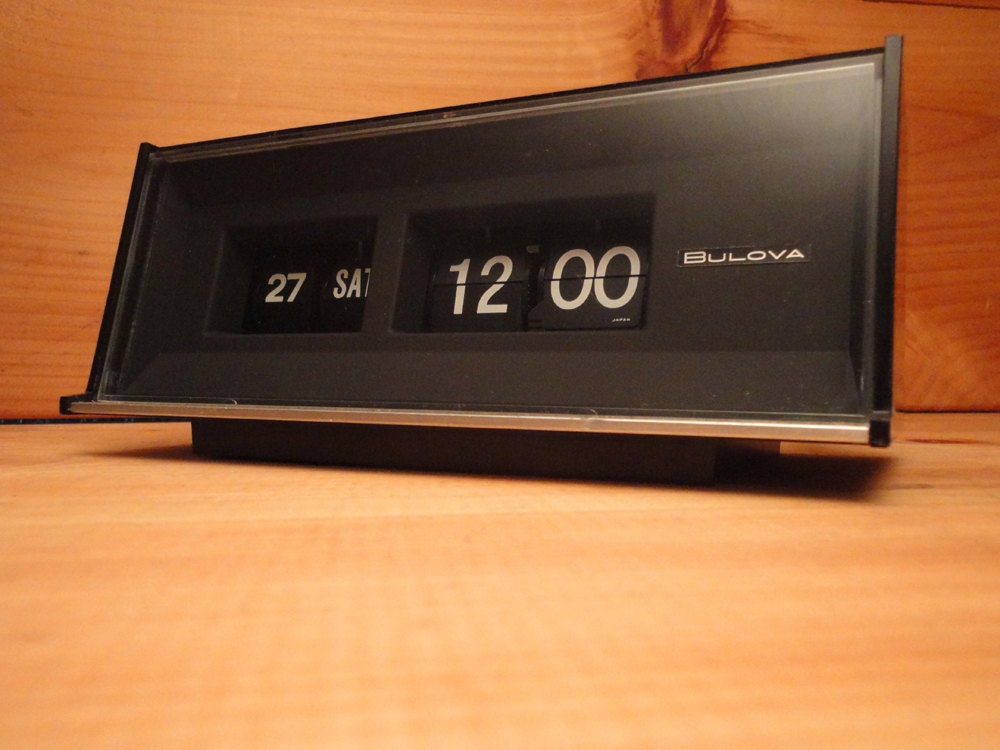BULOVA Flip Digit Clock Day & Date MidCentury by AntiqueApartment