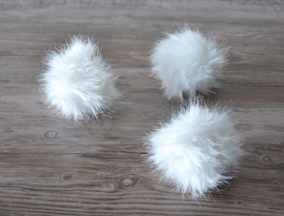 pom fur 2 pom inch 2 Cruelty Faux White Fur Pom Set poms poms of 3 Pom inch Fur