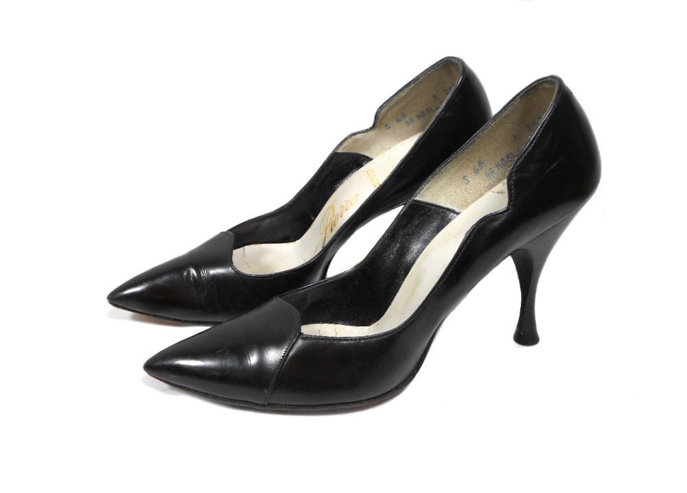 RESERVED vintage 1950s stiletto heels / black / pointy toes