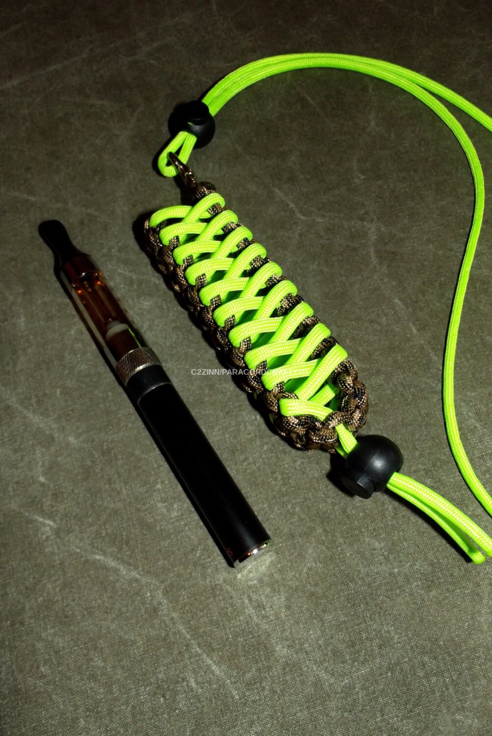 Paracord Vaporizer e Pen Lanyard Pouch in Neon Green & by c2zinn