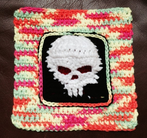 Items similar to 3-D Skull Granny Square on Etsy