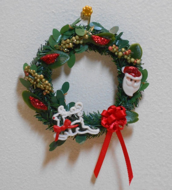 Traditional green Christmas wreath with Santa and Rudolph in 1/12 scale for door or over mantle - How to Decorate Your Dollhouse For Christmas in 1:12 Scale - Divine Miniatures