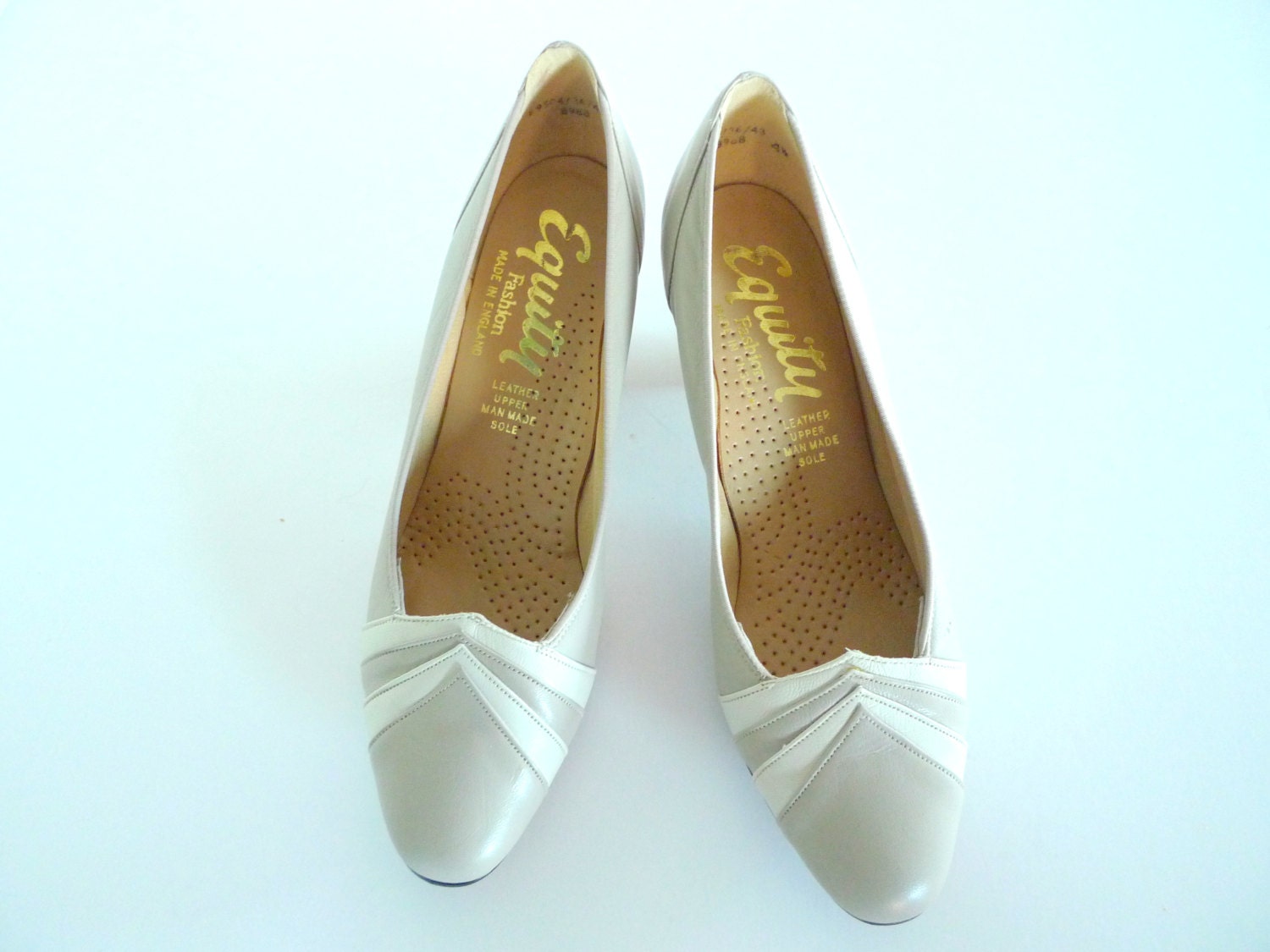 white leather pumps men