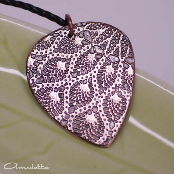 Lace necklace metal guitar pick jewelry plectrum necklace