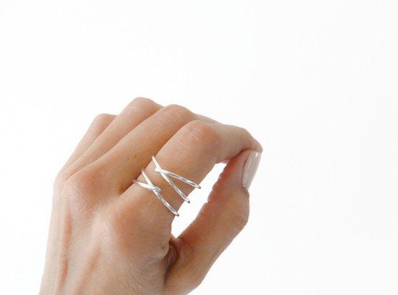 Criss Cross Ring On Pointer Finger Criss Cross Ring On Pointer Finger